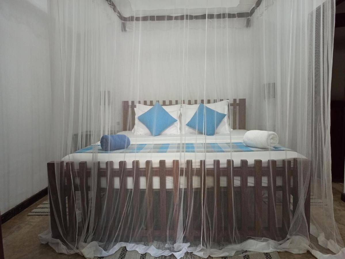 Butterfly Jewel Bed & Breakfast Unawatuna Exterior photo