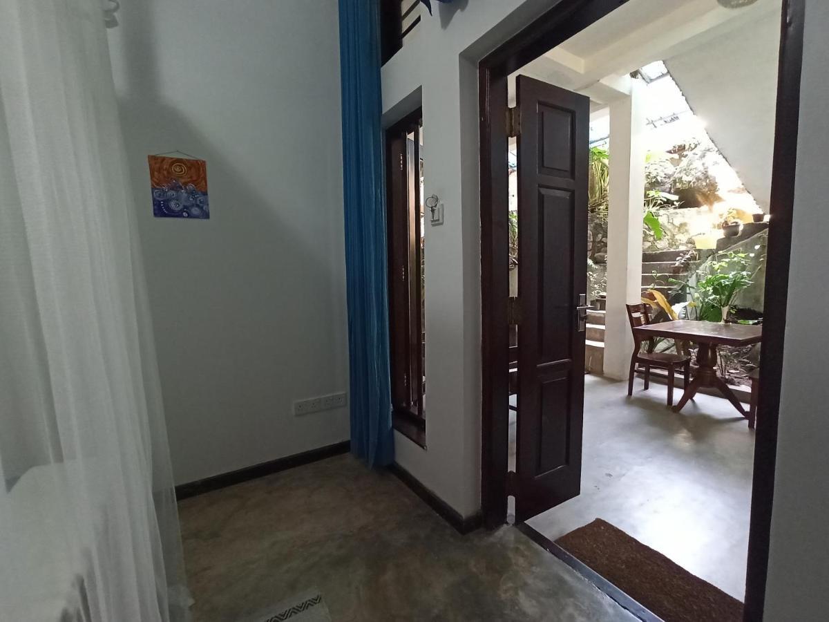 Butterfly Jewel Bed & Breakfast Unawatuna Exterior photo
