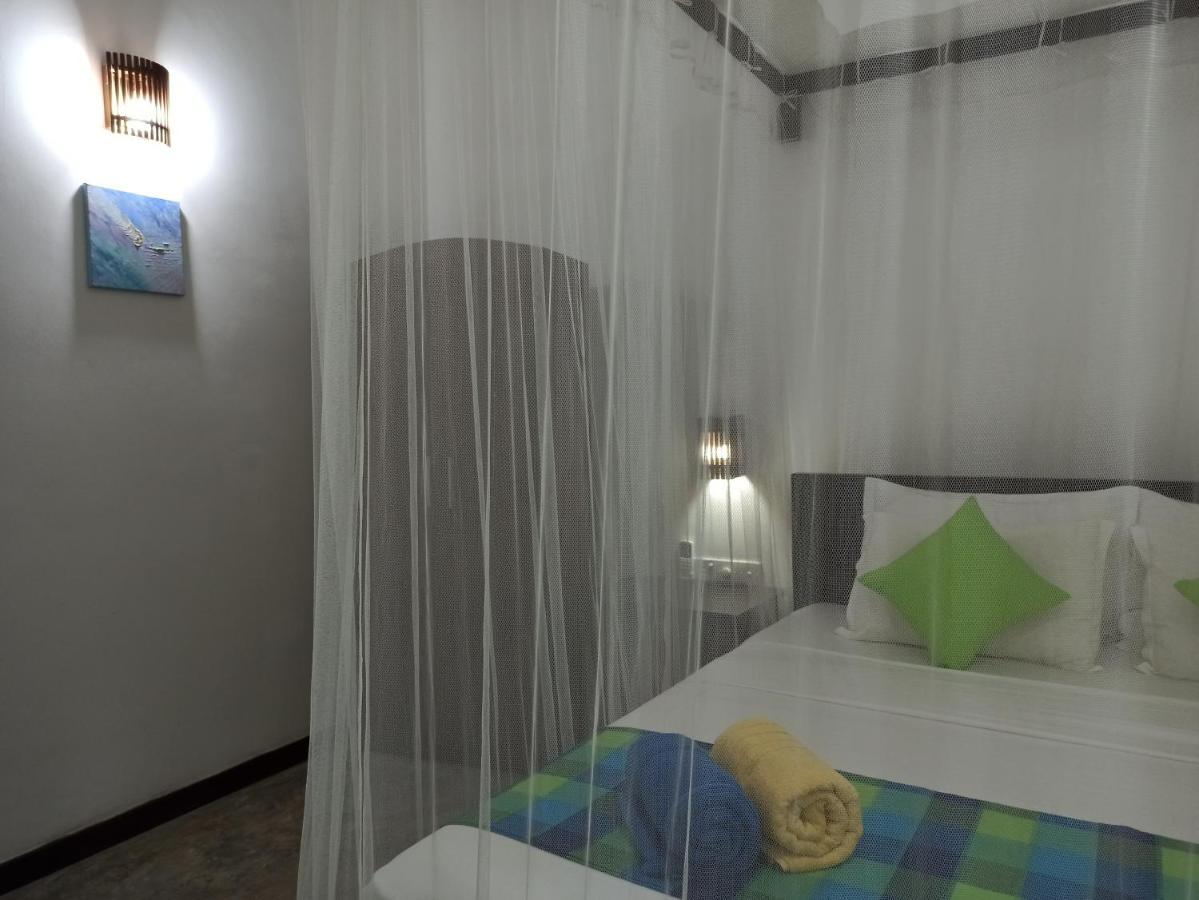 Butterfly Jewel Bed & Breakfast Unawatuna Exterior photo