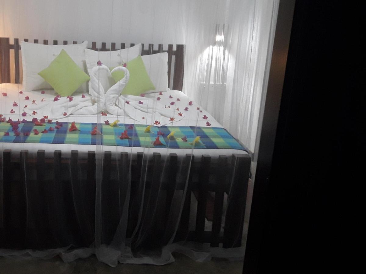Butterfly Jewel Bed & Breakfast Unawatuna Exterior photo