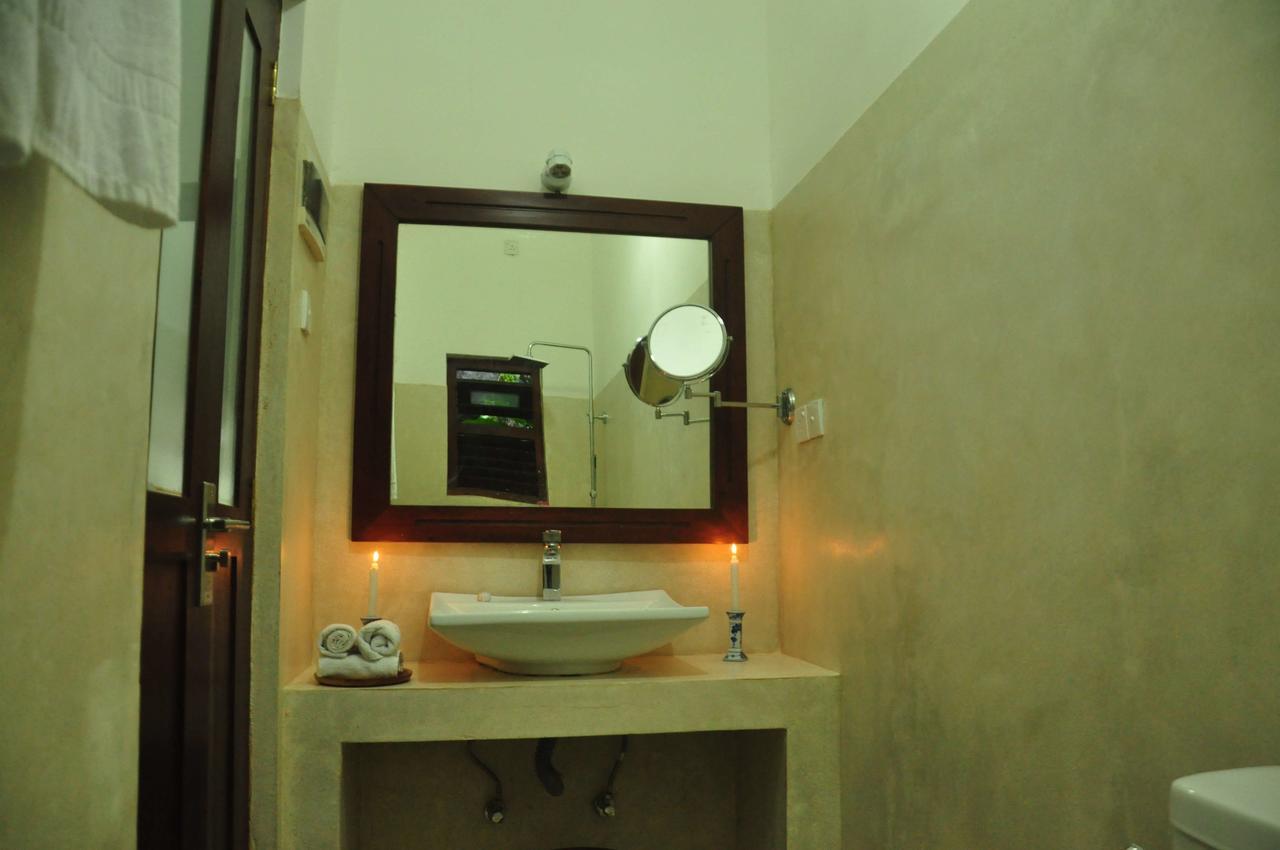 Butterfly Jewel Bed & Breakfast Unawatuna Exterior photo