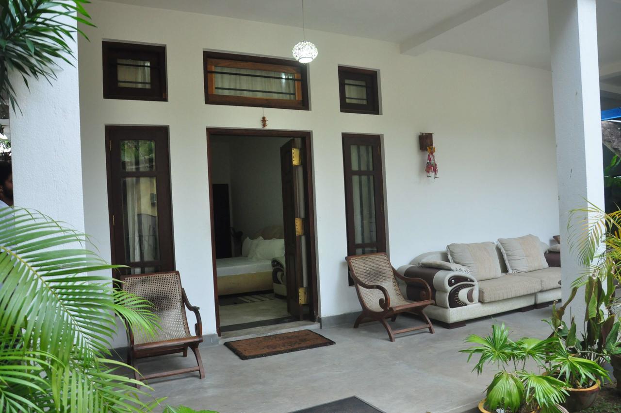 Butterfly Jewel Bed & Breakfast Unawatuna Exterior photo