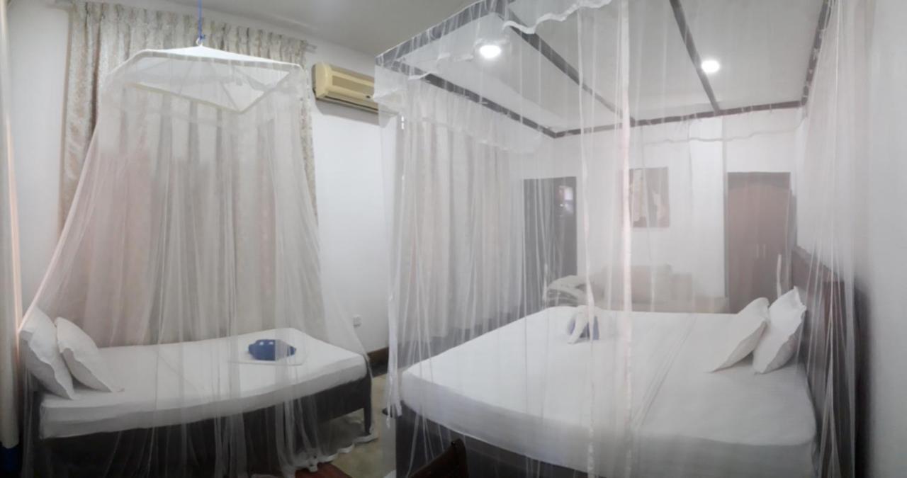 Butterfly Jewel Bed & Breakfast Unawatuna Exterior photo