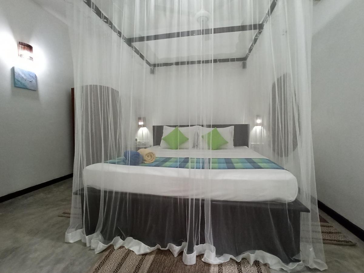 Butterfly Jewel Bed & Breakfast Unawatuna Exterior photo